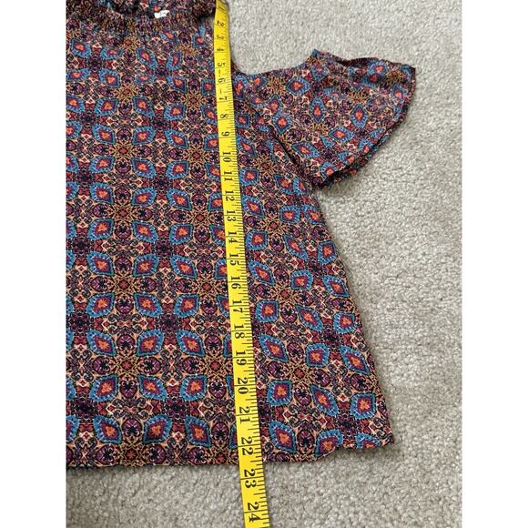 Lily White Flowy Open Shoulder Flutter Sleeve Blouse Women’s Size XS - Picture 6 of 11